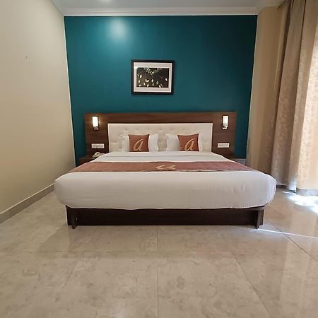 Astra Hotels & Suites Whitefield Near To Nallurahalli Metro Station And Ktpo Bangalore Bagian luar foto