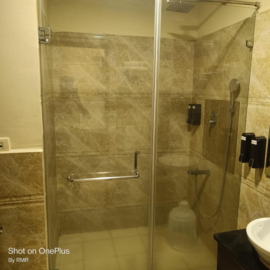 Astra Hotels & Suites Whitefield Near To Nallurahalli Metro Station And Ktpo Bangalore Bagian luar foto