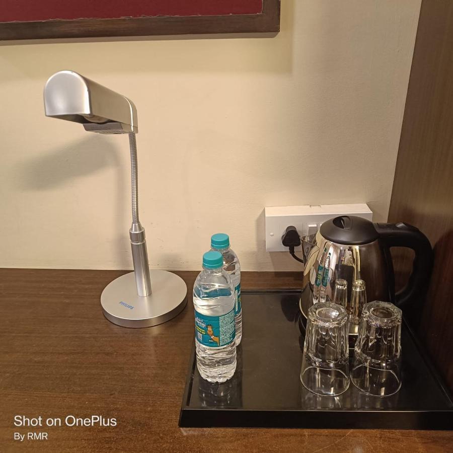 Astra Hotels & Suites Whitefield Near To Nallurahalli Metro Station And Ktpo Bangalore Bagian luar foto