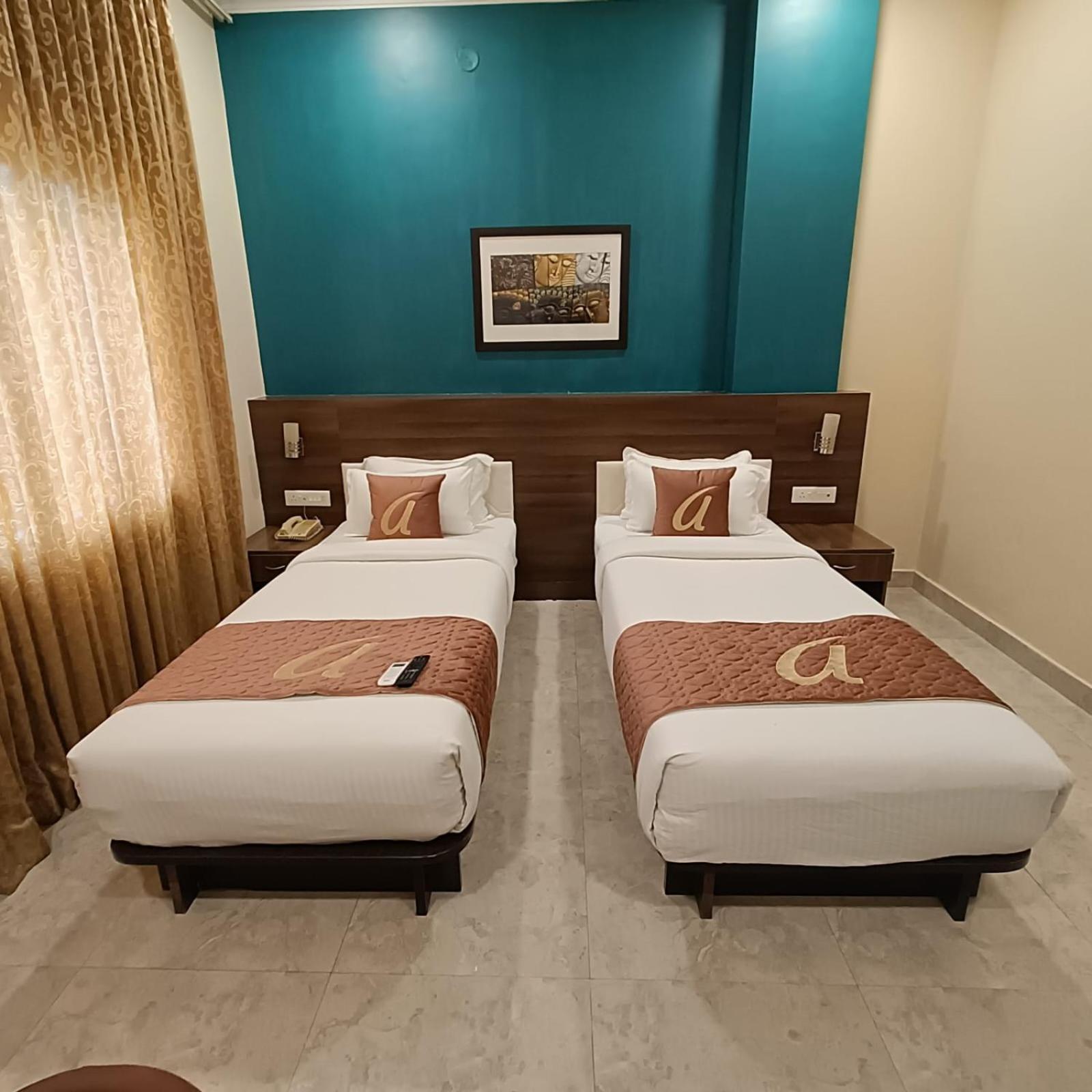 Astra Hotels & Suites Whitefield Near To Nallurahalli Metro Station And Ktpo Bangalore Bagian luar foto