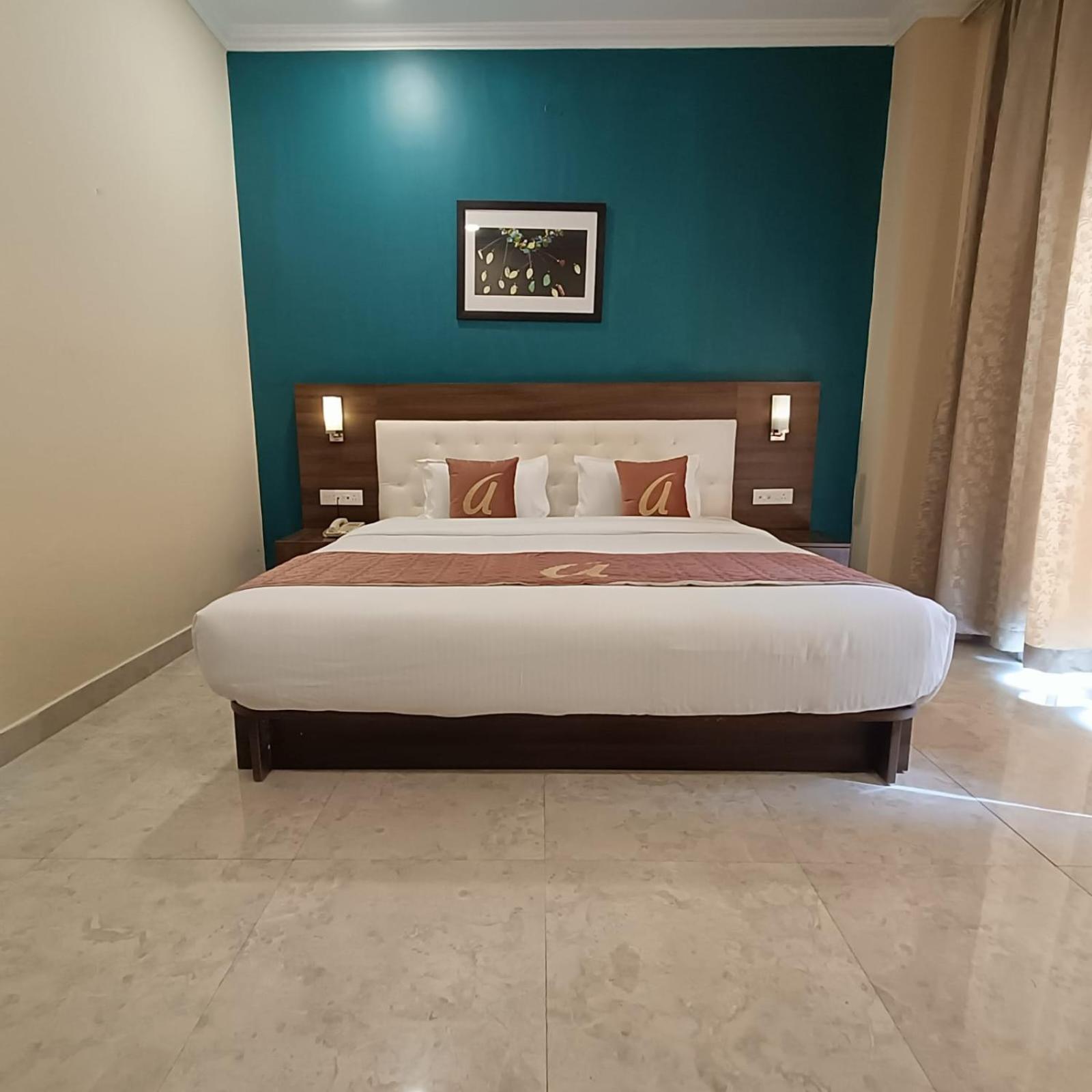 Astra Hotels & Suites Whitefield Near To Nallurahalli Metro Station And Ktpo Bangalore Bagian luar foto